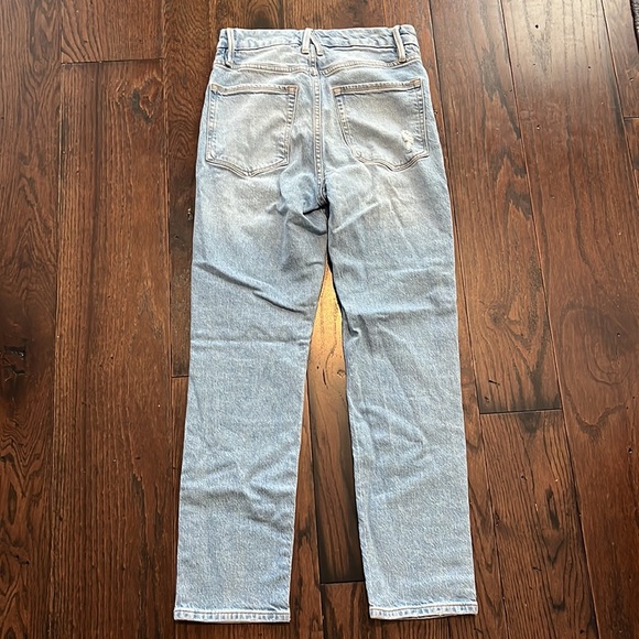 Good American Sz 4/27 High Waisted, Straight Leg Light Wash Denim Jeans - Picture 2 of 15